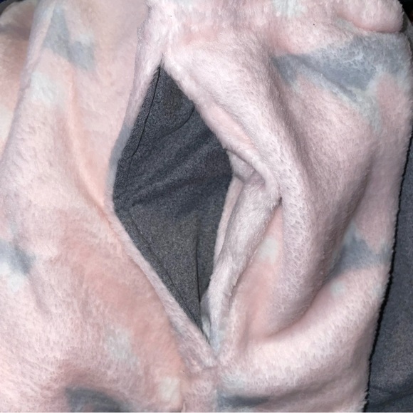 BearPaw 2-Piece Baby It’s Cold Outside Pajama Set Fleece Pants Size 2X - Picture 6 of 9